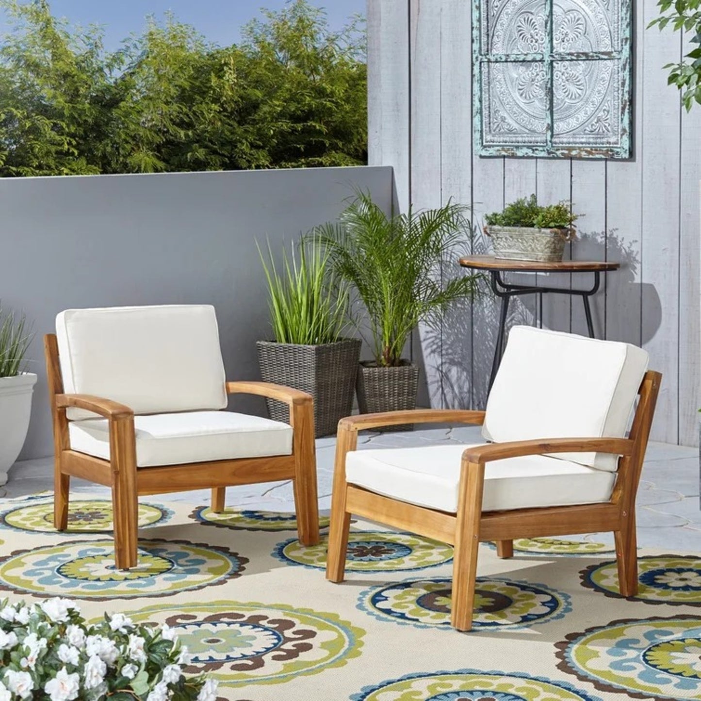 H&H Club Chair – Stylish & Comfortable Upholstered Armchair for Modern Living Rooms